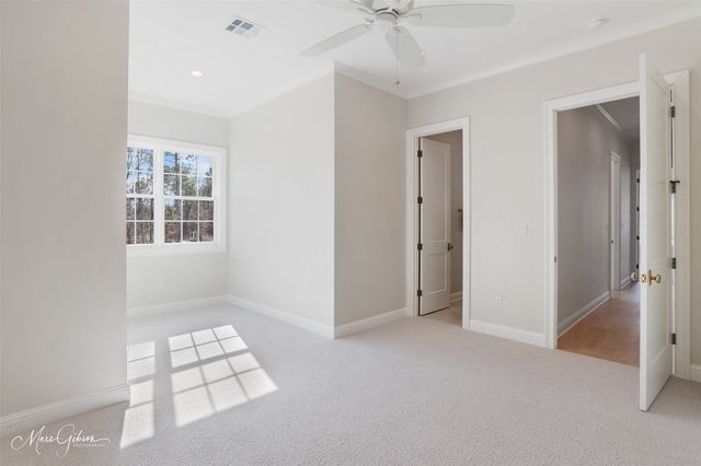 2101 Pecan Sq Avenue, Shreveport, LA 71106