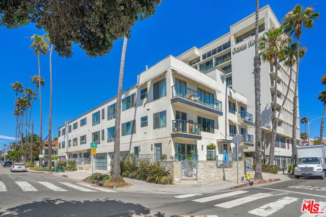 2101 Ocean Avenue 3, Santa Monica, CA 90405