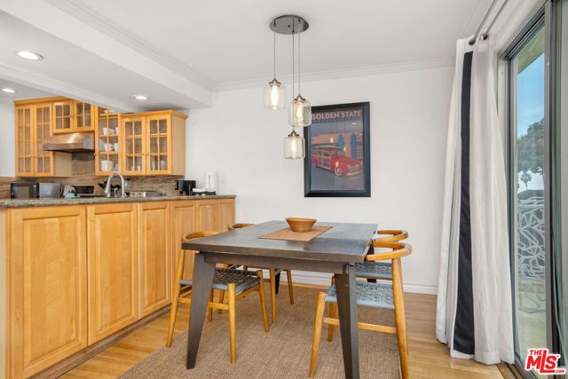 2101 Ocean Avenue 3, Santa Monica, CA 90405