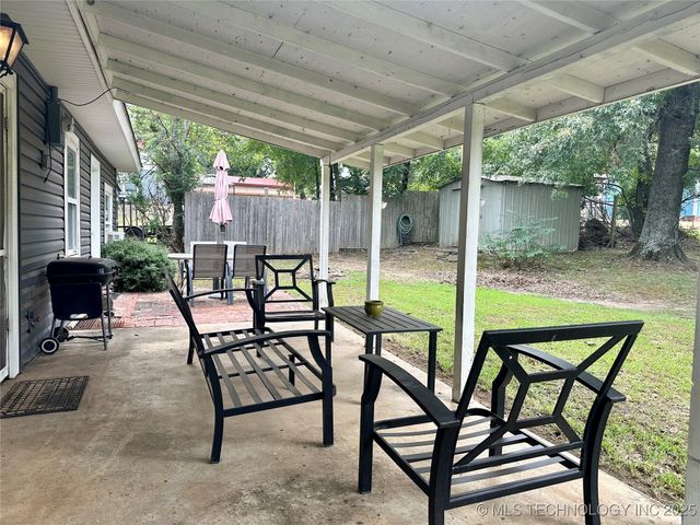 419036 E 1144 Road, Checotah, OK 74426