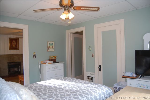 605 W Cummings Street, Henryetta, OK 74437