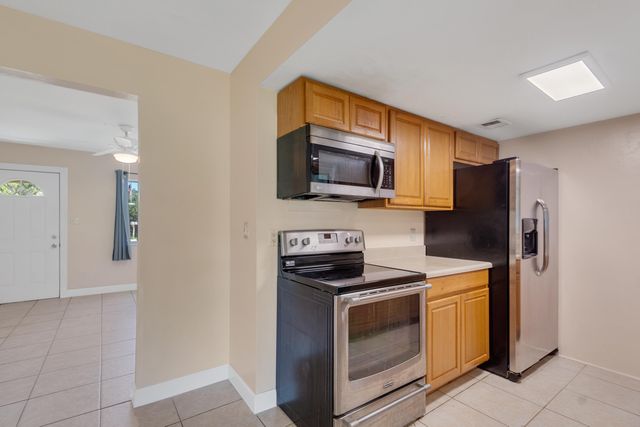 6195 7th Street, Vero Beach, FL 32968