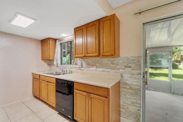 6195 7th Street, Vero Beach, FL 32968