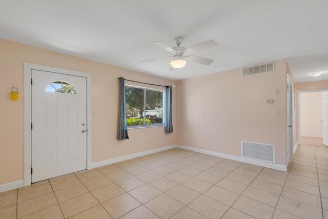 6195 7th Street, Vero Beach, FL 32968