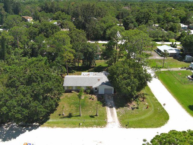 6195 7th Street, Vero Beach, FL 32968