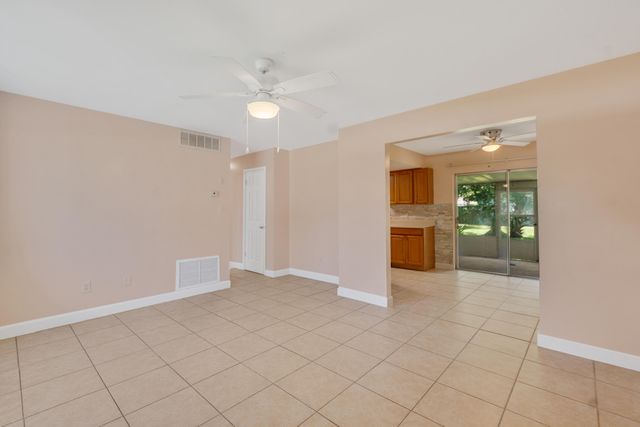 6195 7th Street, Vero Beach, FL 32968