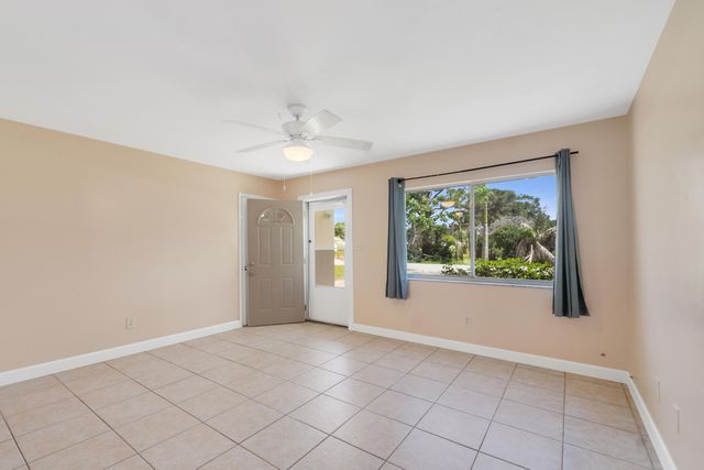 6195 7th Street, Vero Beach, FL 32968