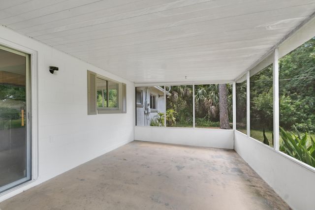 6195 7th Street, Vero Beach, FL 32968
