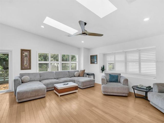 1907 GULF BEACH BOULEVARD, Tarpon Springs, FL 34689