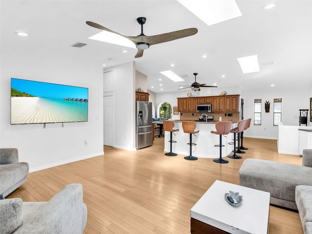 1907 GULF BEACH BOULEVARD, Tarpon Springs, FL 34689