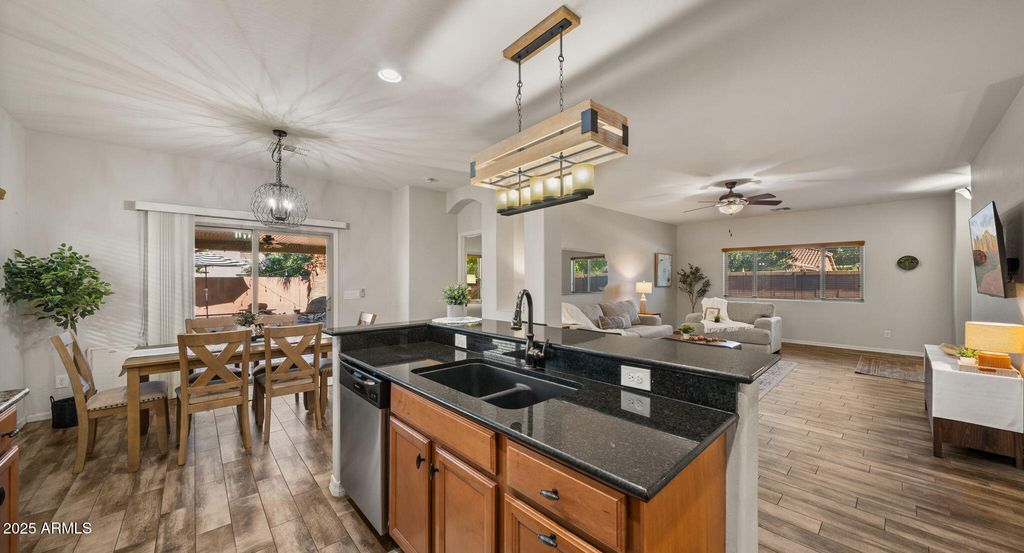 1374 W ALDER Road, San Tan Valley, AZ 85140