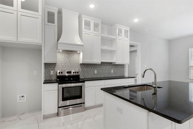 2217 S Peachtree Court, Denison, TX 75020