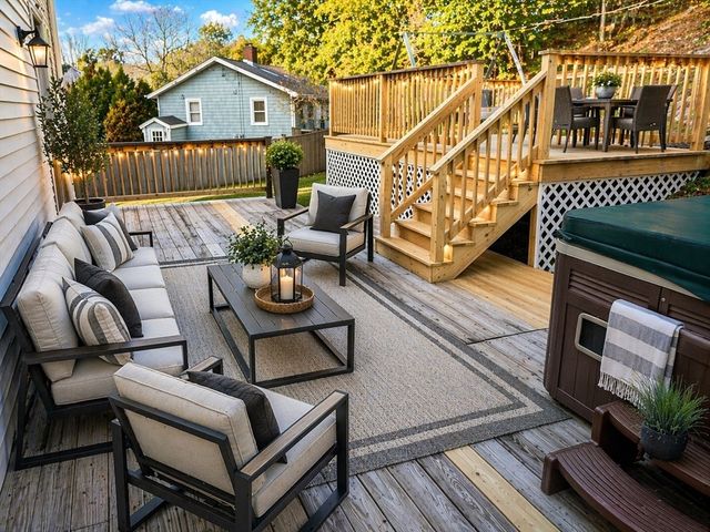 159 Pine St, Manchester, MA 01944