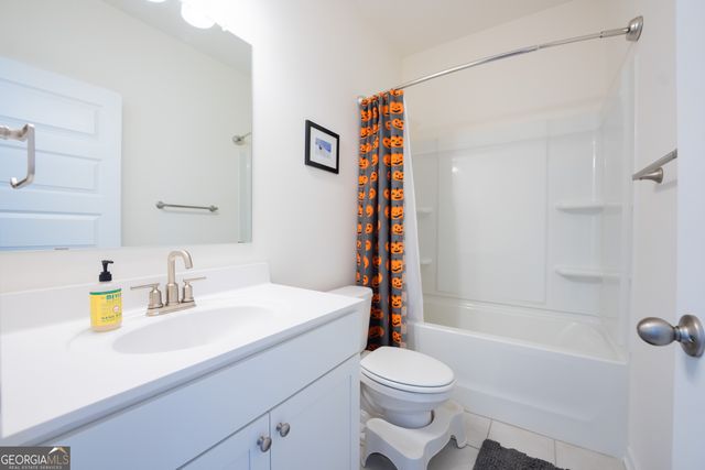 1221 Hawthorne Circle, Madison, GA 30650