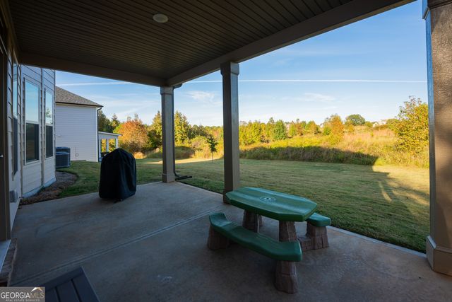 1221 Hawthorne Circle, Madison, GA 30650