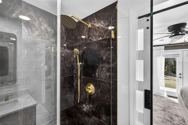 406 W FLORA STREET, Tampa, FL 33604