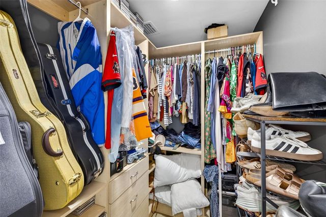 406 W FLORA STREET, Tampa, FL 33604