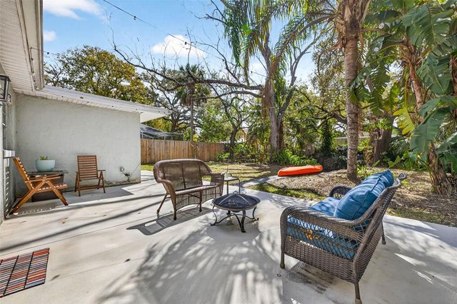 406 W FLORA STREET, Tampa, FL 33604