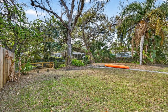 406 W FLORA STREET, Tampa, FL 33604