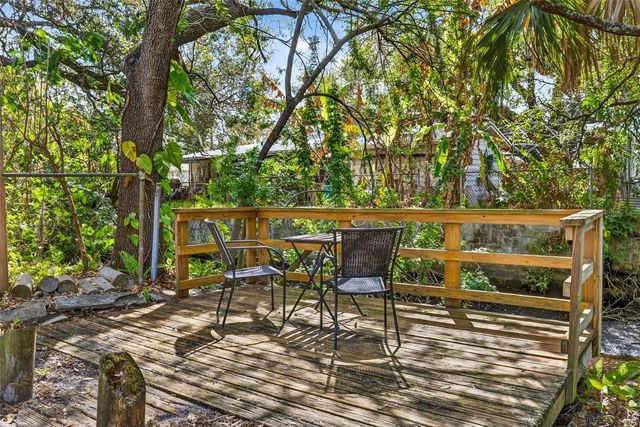 406 W FLORA STREET, Tampa, FL 33604