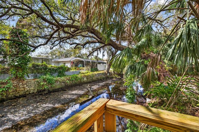 406 W FLORA STREET, Tampa, FL 33604