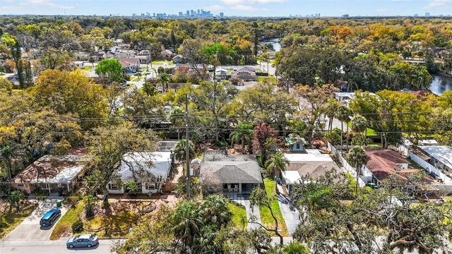 406 W FLORA STREET, Tampa, FL 33604