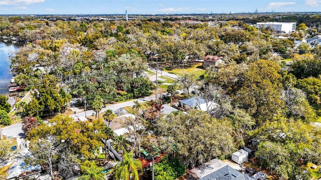 406 W FLORA STREET, Tampa, FL 33604