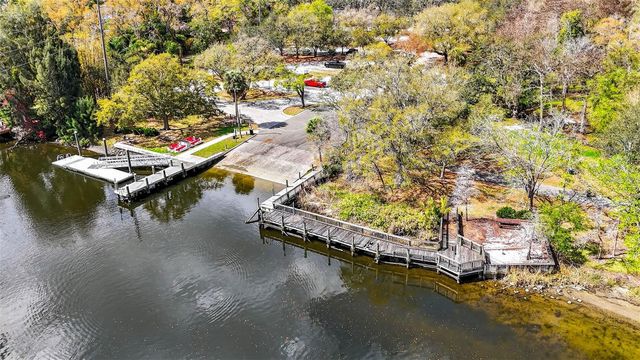 406 W FLORA STREET, Tampa, FL 33604