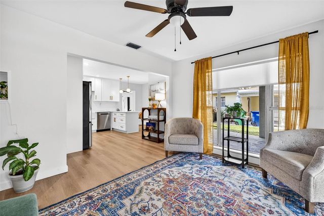 406 W FLORA STREET, Tampa, FL 33604