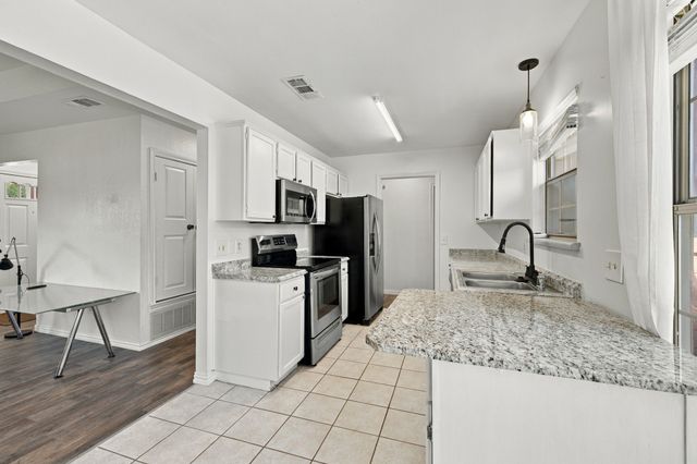 1015 Shelly Drive, Keene, TX 76031
