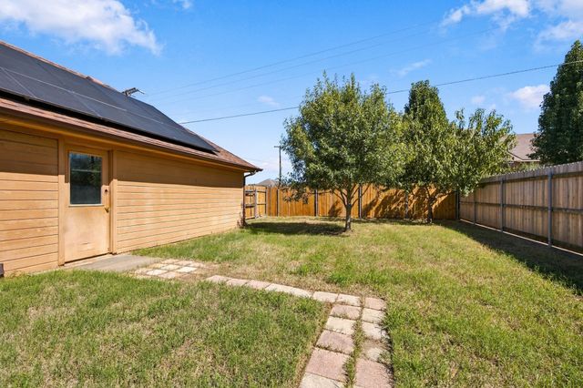 1015 Shelly Drive, Keene, TX 76031