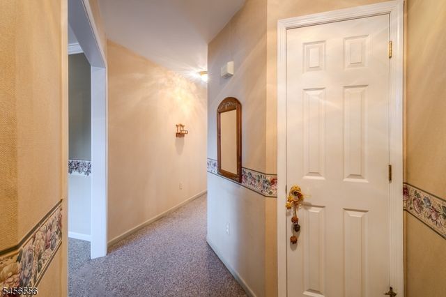 133 Town Center Dr, Warren Twp., NJ 07059