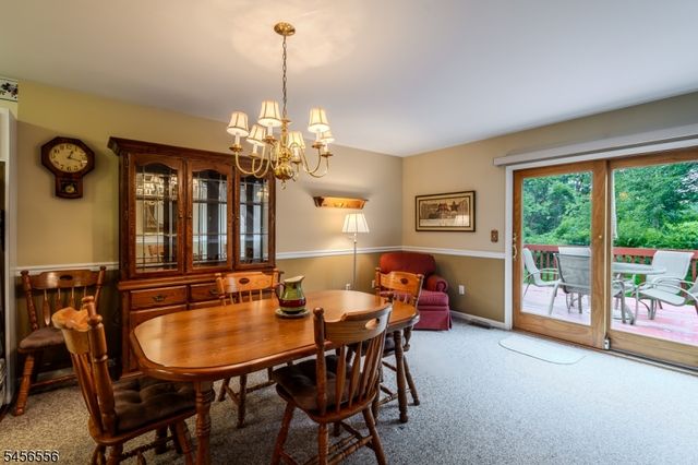 133 Town Center Dr, Warren Twp., NJ 07059