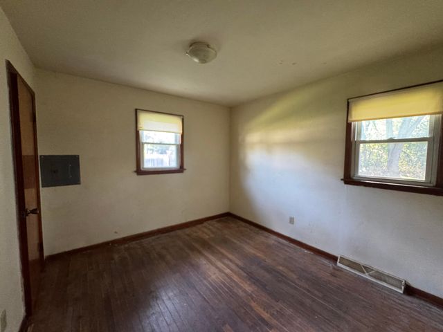 3028 Oakwood Street, Portage, IN 46368