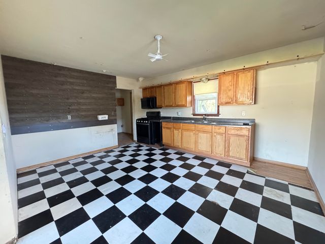 3028 Oakwood Street, Portage, IN 46368