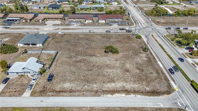 804 Gleason Pkwy, Cape Coral, FL 33914