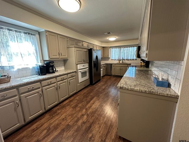 277 CR 3132, Jacksonville, TX 75766