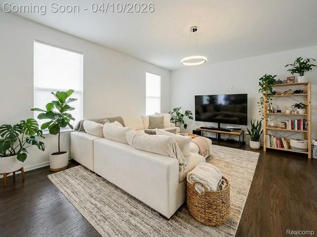 6210 S Trailwoods Drive, Ann Arbor, MI 48103