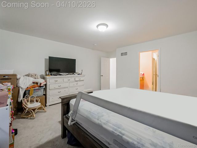 6210 S Trailwoods Drive, Ann Arbor, MI 48103