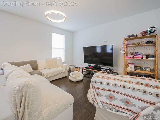 6210 S Trailwoods Drive, Ann Arbor, MI 48103