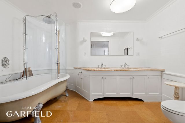 56 CHARLES Street, New York City, NY 10014