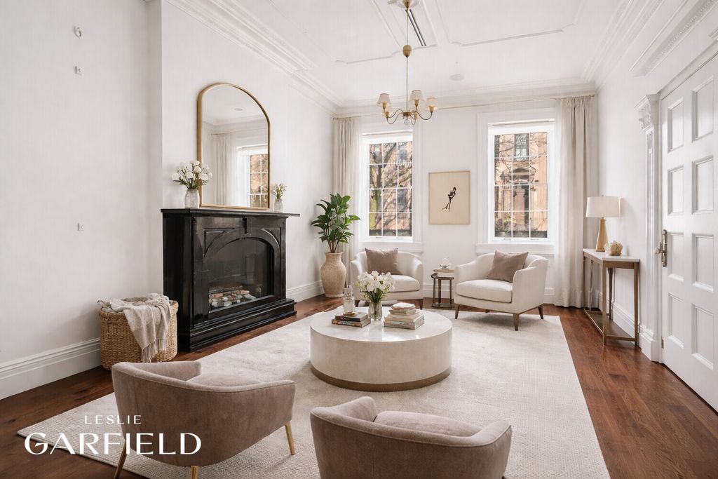 56 CHARLES Street, New York City, NY 10014