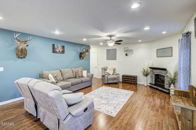 1819 Ally Lane, Sevierville, TN 37876