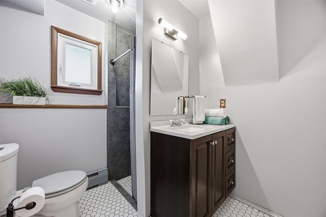 123 Edgewood Road SW, Cedar Rapids, IA 52404