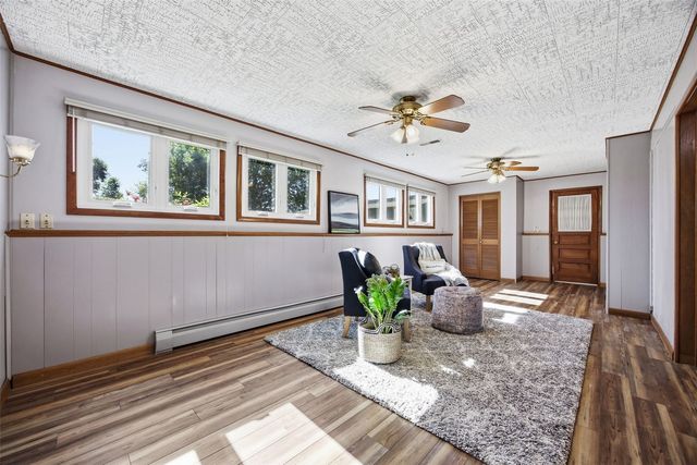 123 Edgewood Road SW, Cedar Rapids, IA 52404