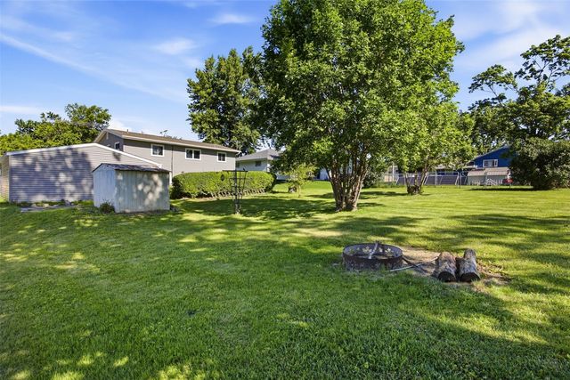 123 Edgewood Road SW, Cedar Rapids, IA 52404