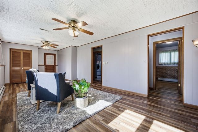 123 Edgewood Road SW, Cedar Rapids, IA 52404