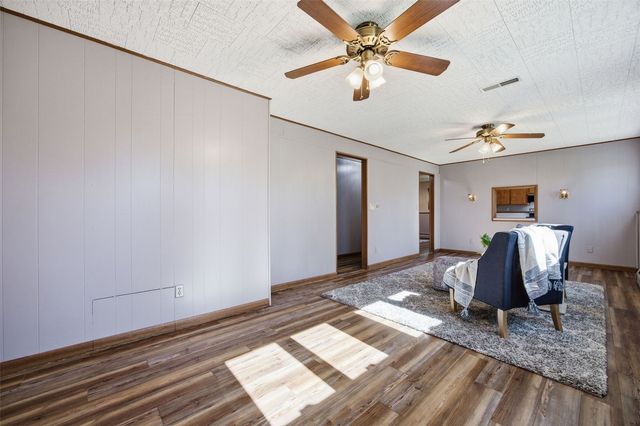 123 Edgewood Road SW, Cedar Rapids, IA 52404