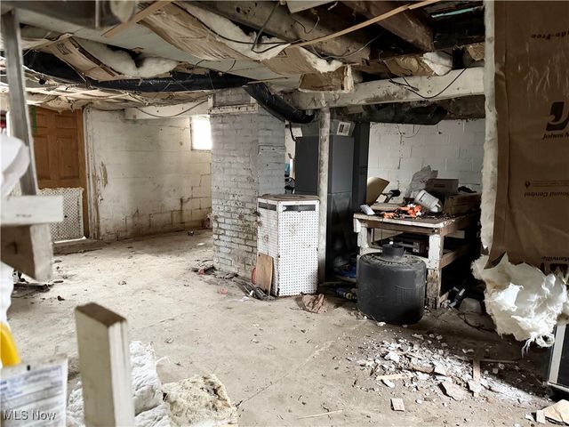 1995 Bantam Ridge Road, Wintersville, OH 43953