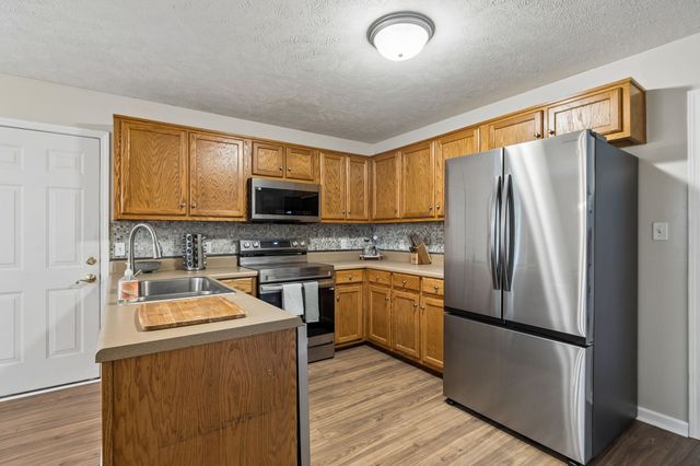 807 Jonathan Dr, Lebanon, TN 37087